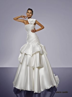 Свадебное платье Pierre Cardin 7244