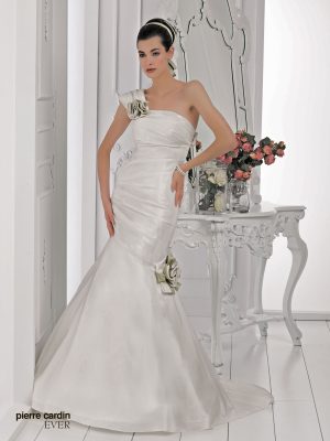 Свадебное платье Pierre Cardin 1308