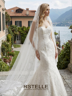 Кружевное свадебное платье рыбка Pierre Cardin