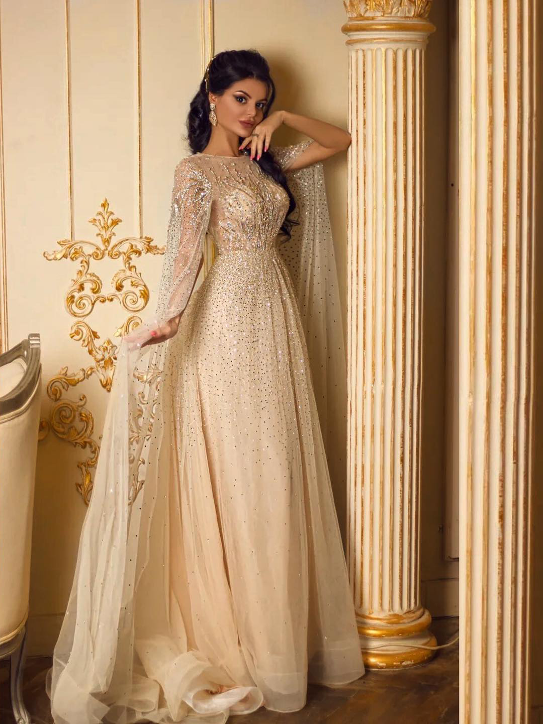 расшитое вечернее платье