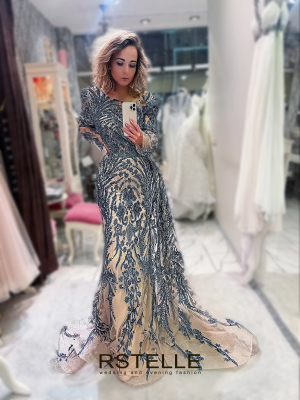 эксклюзивное расшитое вечернее платье синего цвета с рукавами