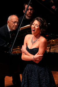 платье для выступления