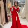 красное атласное вечернее платье с разрезом и шлейфом 2407