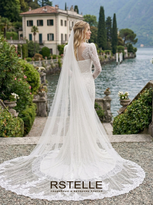 закрытое кружевное свадебное платье с рукавами, расшитое жемчугом, вырез лодочкой, шлейф